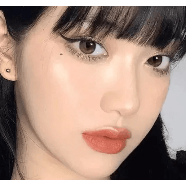 LensTown To Better Black 1day (10p) - Idol Karakon